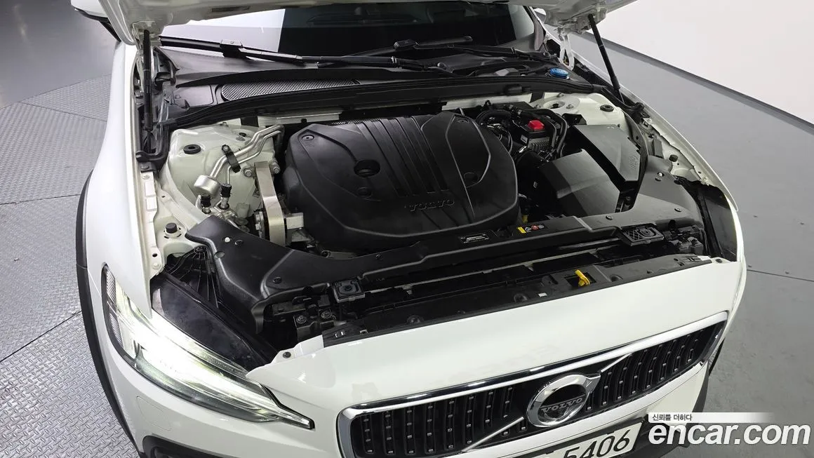 Volvo V60 2021 из KR, фото 9