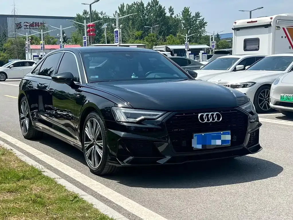 Audi A6L — фото 5