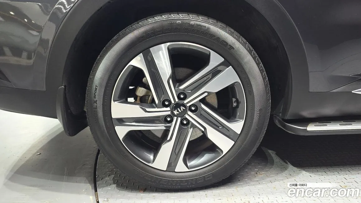 Kia Sorento — фото 10