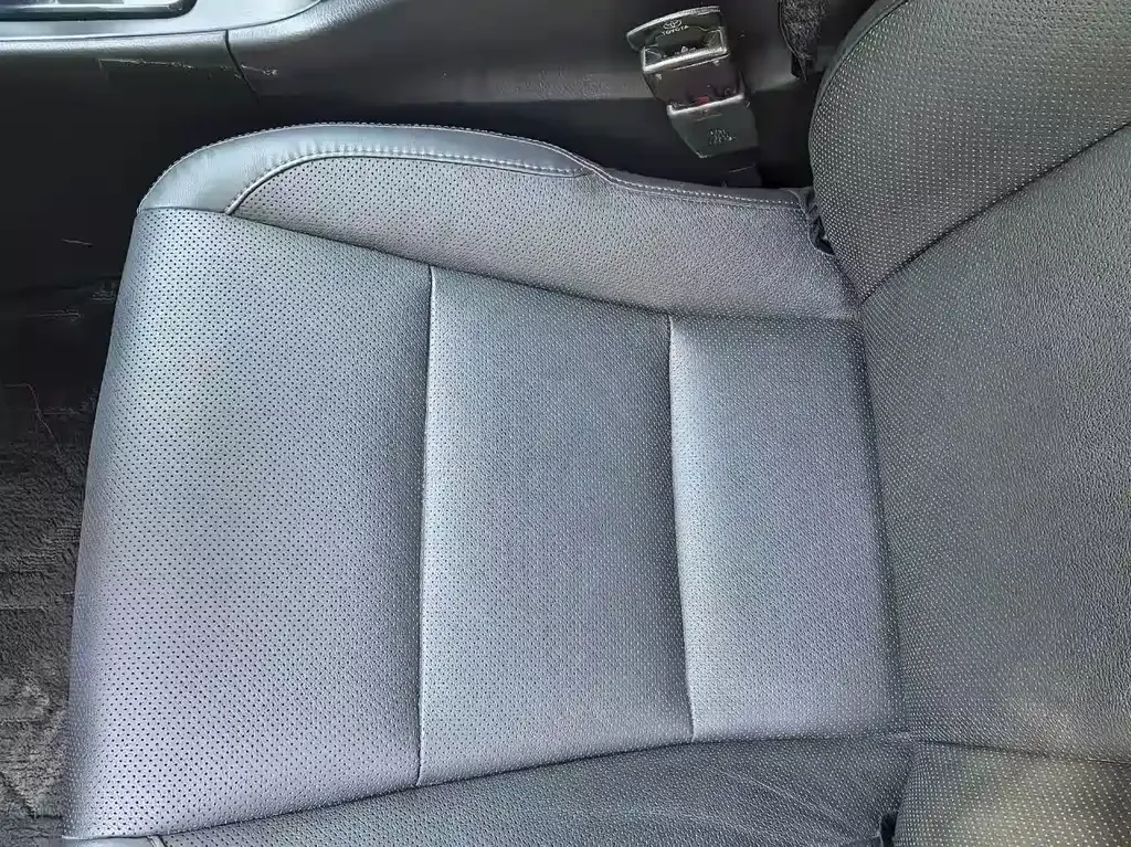Toyota Highlander — фото 10