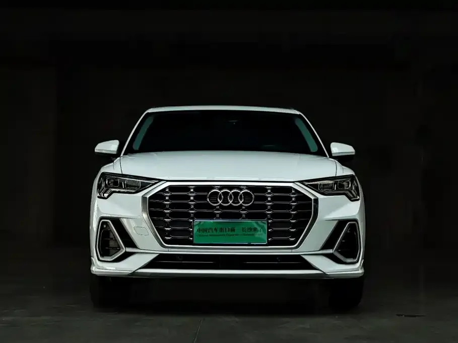 Audi Q3 — фото 2