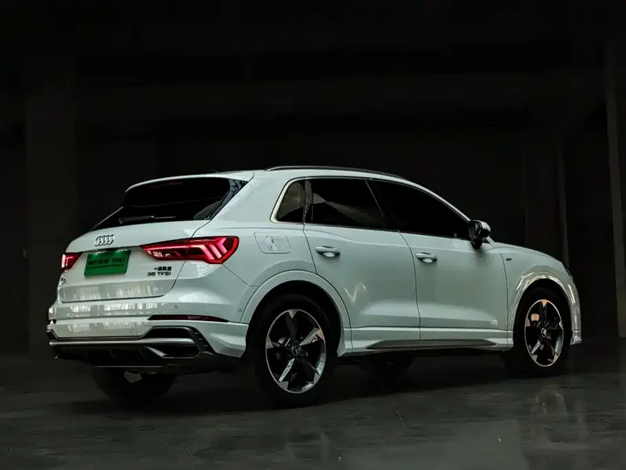 Audi Q3 — фото 9