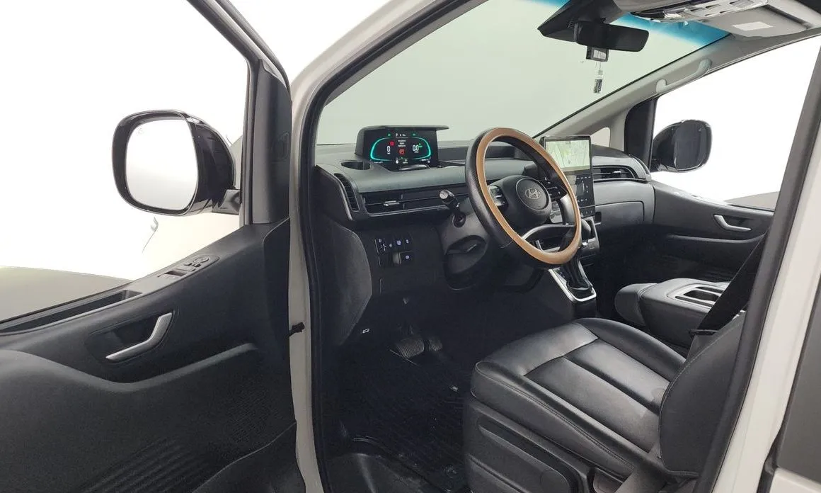 Hyundai Staria 2025 из KR, фото 9