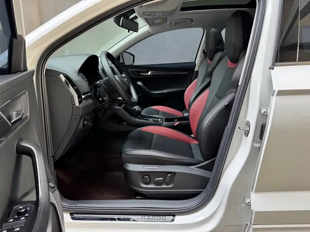 Skoda Karoq 2022 из CN, фото 4