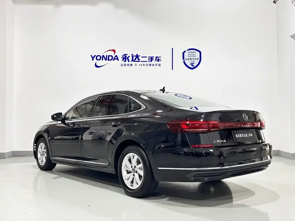 Volkswagen Passat — фото 8