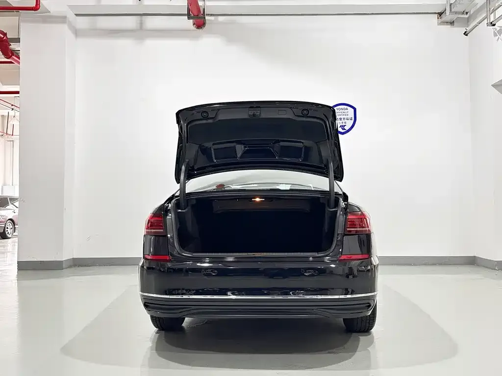 Volkswagen Passat — фото 5