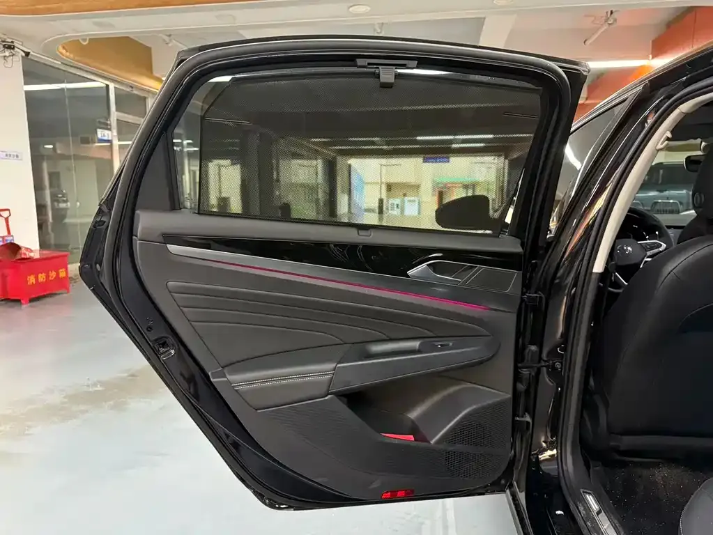Volkswagen Passat — фото 5