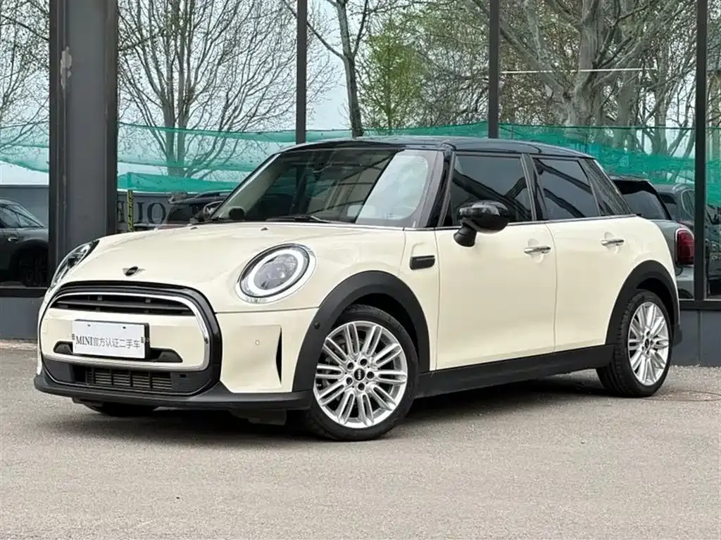 MINI Cooper (3-door) — фото 1