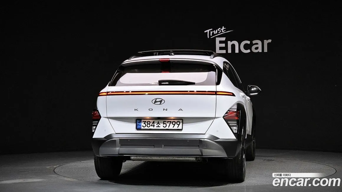 Hyundai Kona 2023 из KR, фото 2