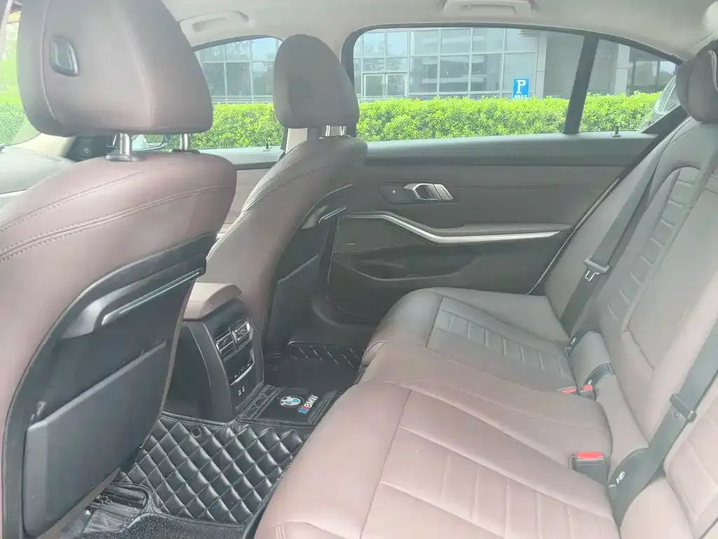 BMW 3 Series 2021 из CN, фото 5