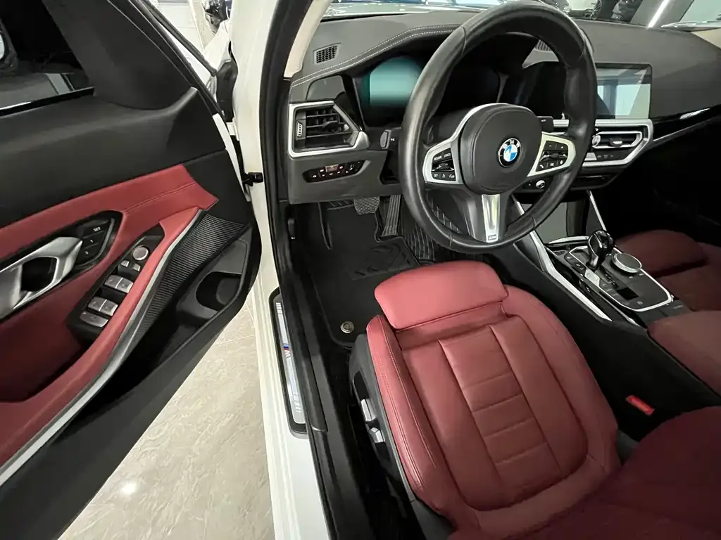 BMW 3 Series 2021 из CN, фото 4