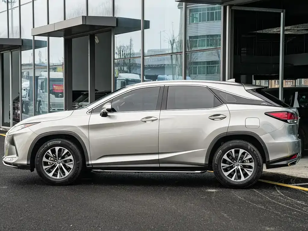 Lexus RX — фото 4
