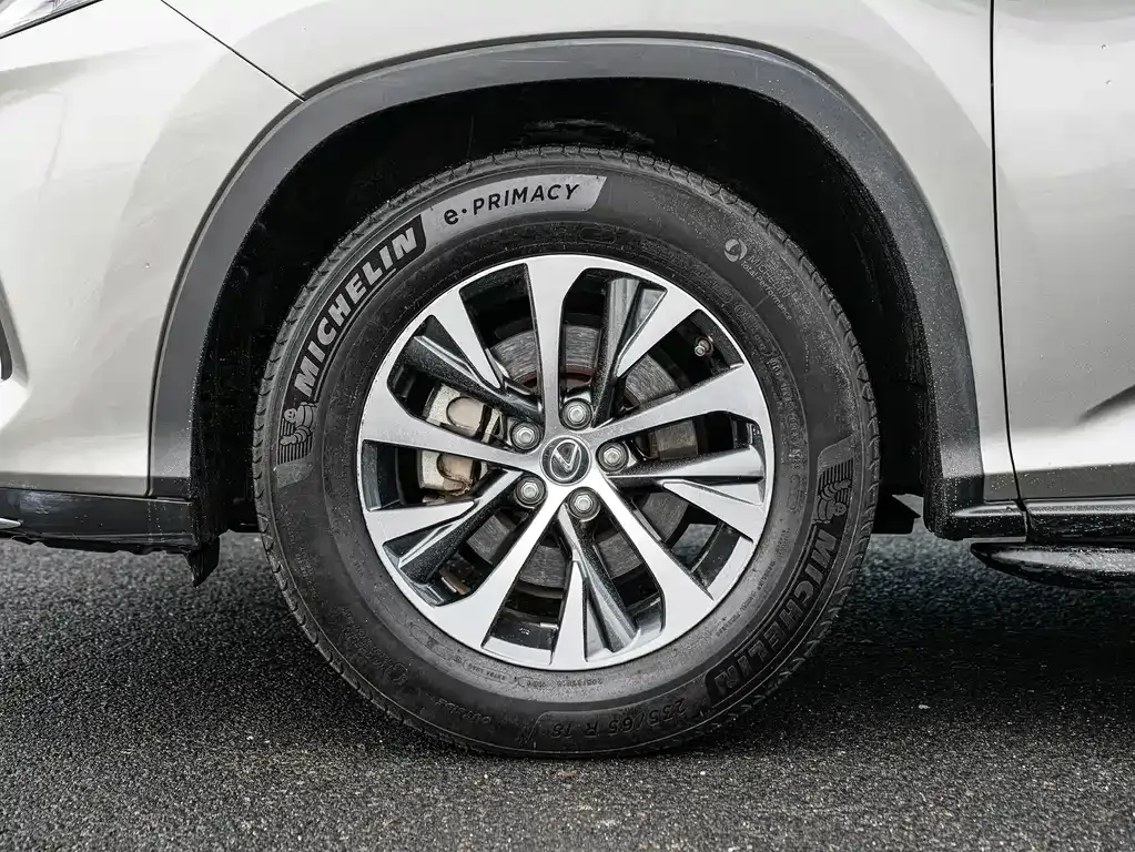 Lexus RX — фото 9