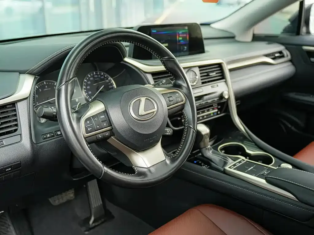 Lexus RX — фото 2
