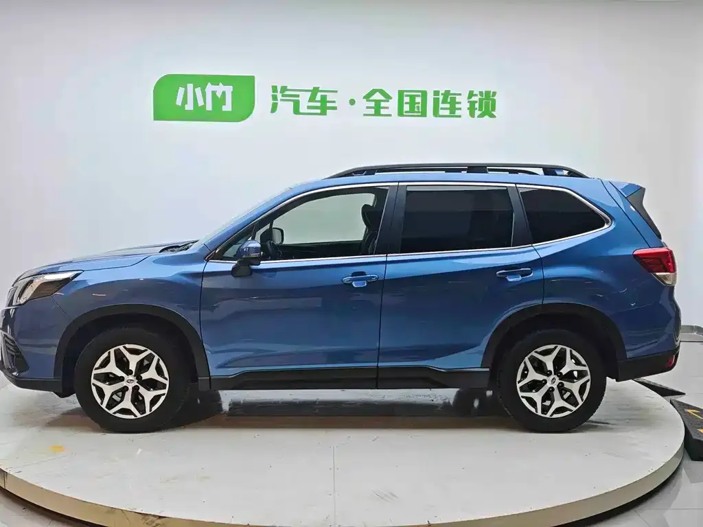 Subaru Forester — фото 10
