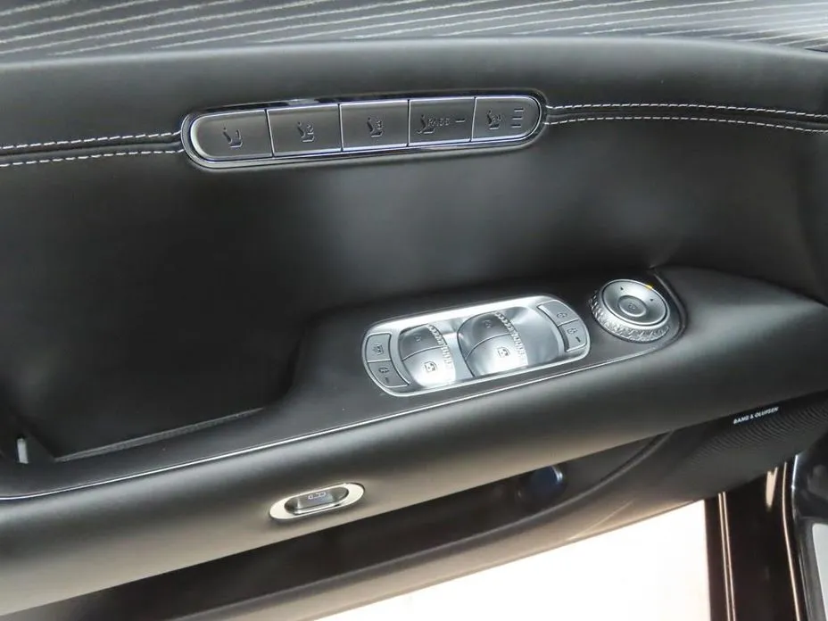 Genesis G90 2023 из KR, фото 3