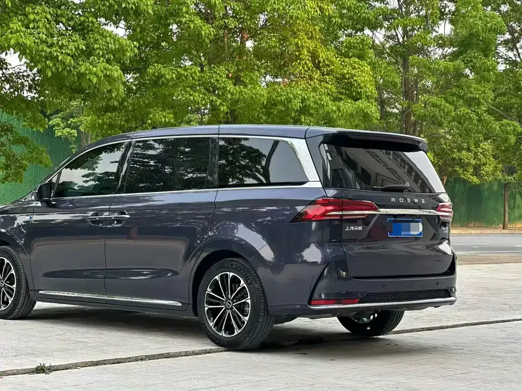 Roewe iMAX8 — фото 9
