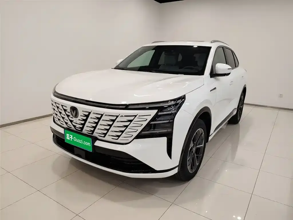 Changan CS75PLUS — фото 1