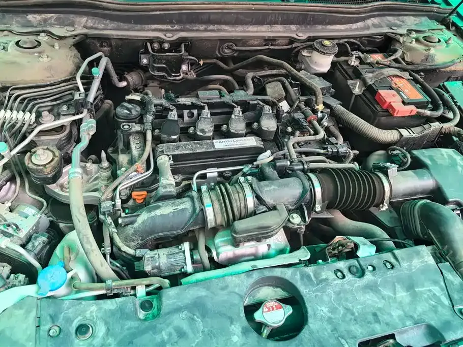 Honda Accord — фото 6