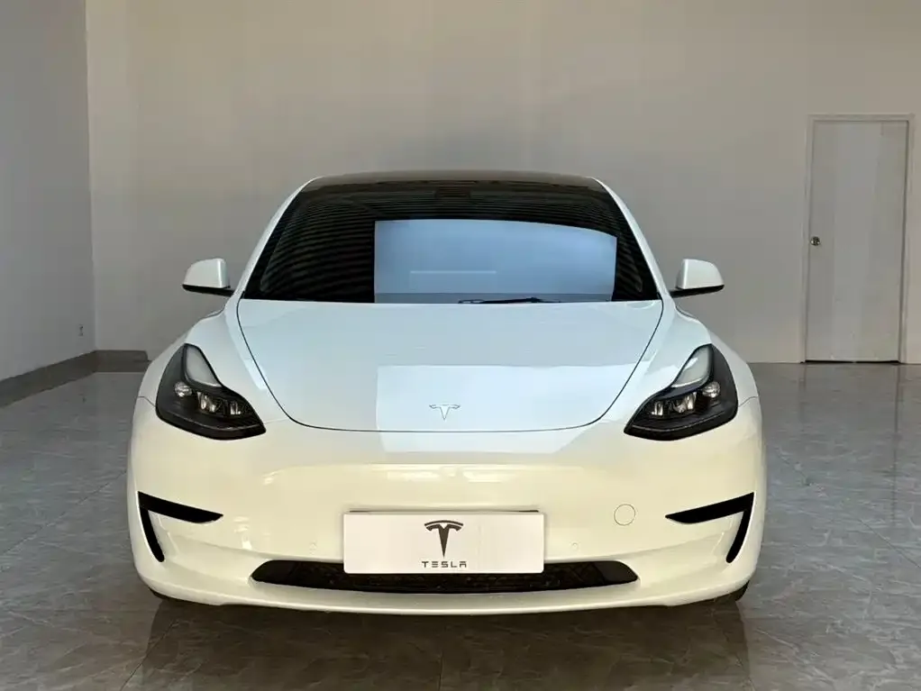 Tesla Model 3 — фото 6