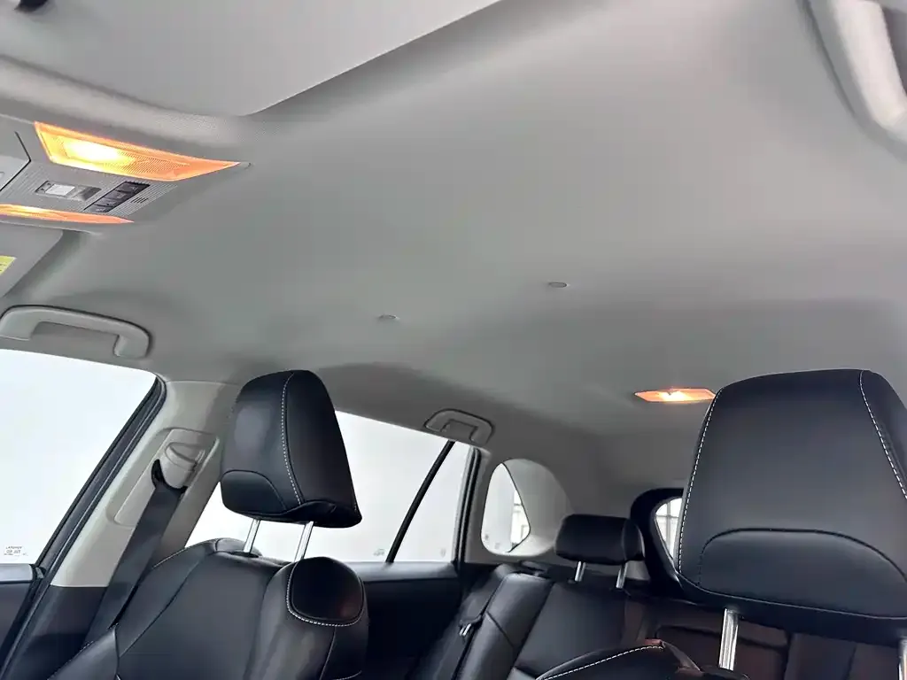 Toyota RAV4 2023 из CN, фото 4