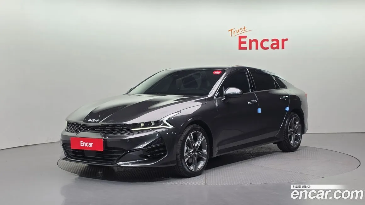 Kia K5 — фото 1