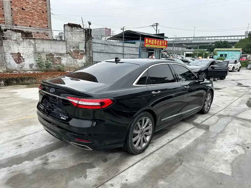 Ford Taurus 2021 из CN, фото 2