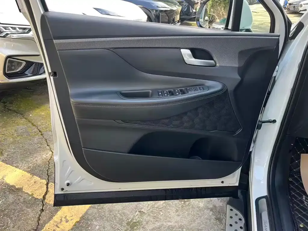 Hyundai Santa Fe 2021 из CN, фото 2