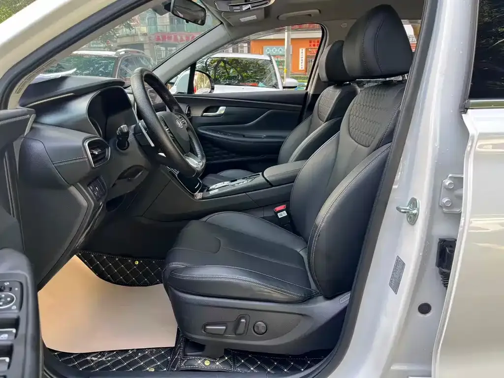 Hyundai Santa Fe 2021 из CN, фото 3