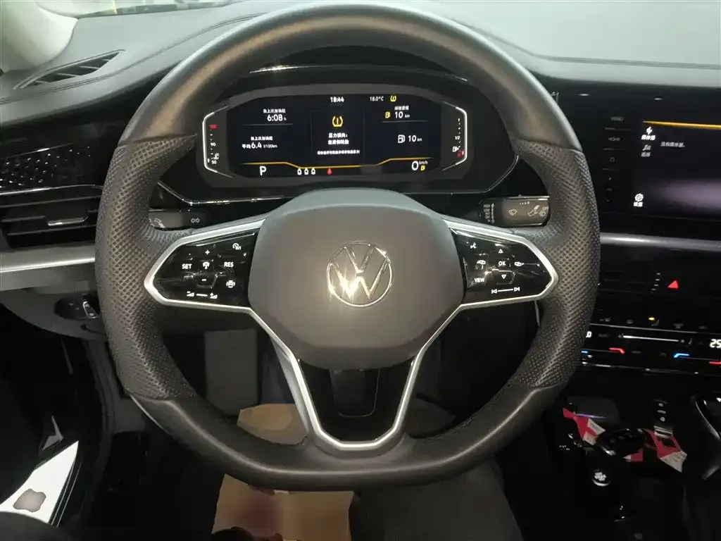 Volkswagen Passat — фото 9
