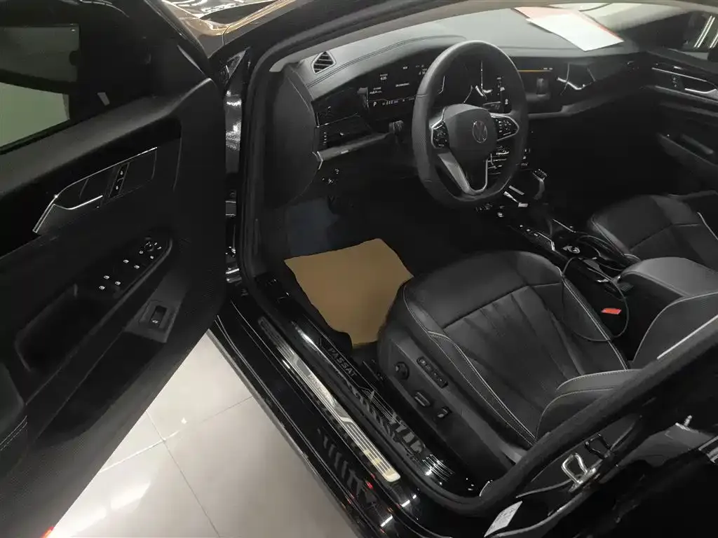 Volkswagen Passat — фото 2