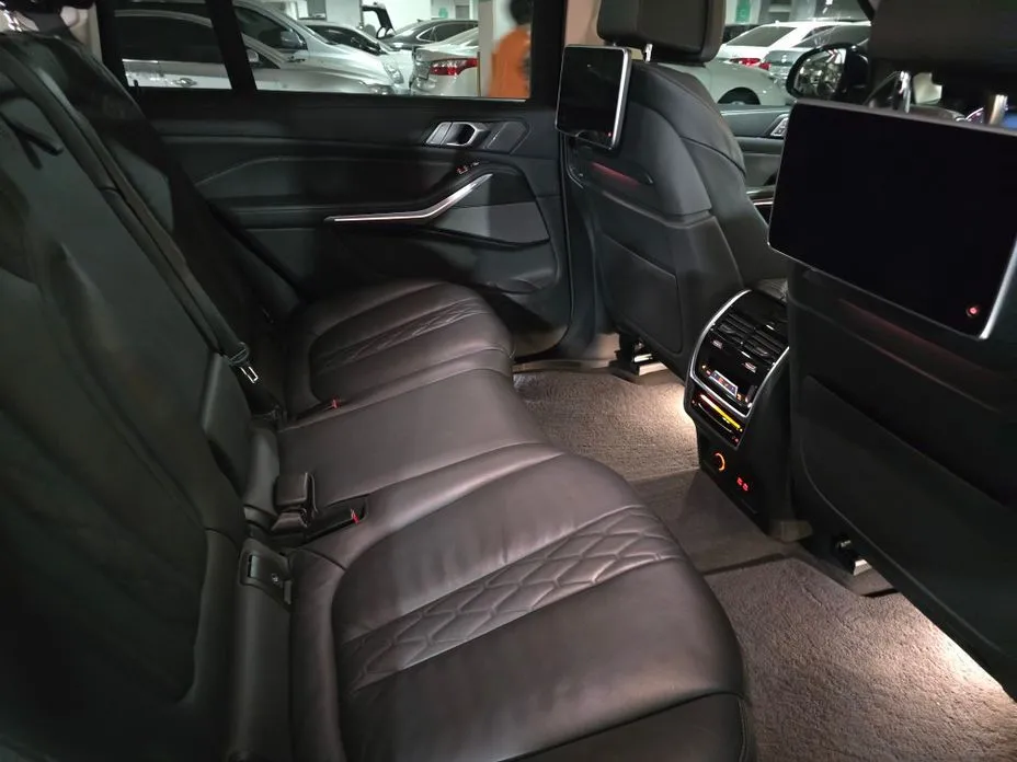 BMW X7 2021 из KR, фото 9