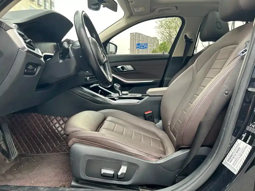 BMW 3 Series 2021 из CN, фото 3