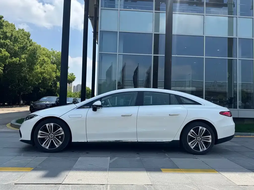 Mercedes-Benz EQS 2024 из CN, фото 10