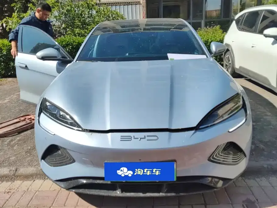 BYD Seal — фото 7