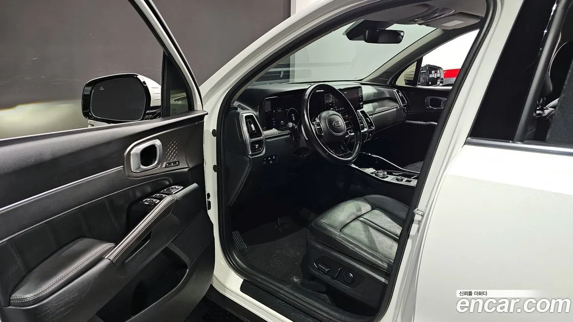 Kia Sorento — фото 9