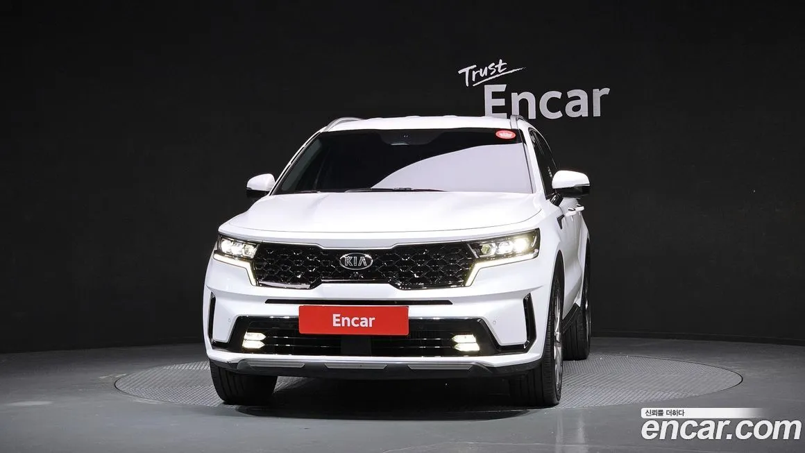 Kia Sorento — фото 8