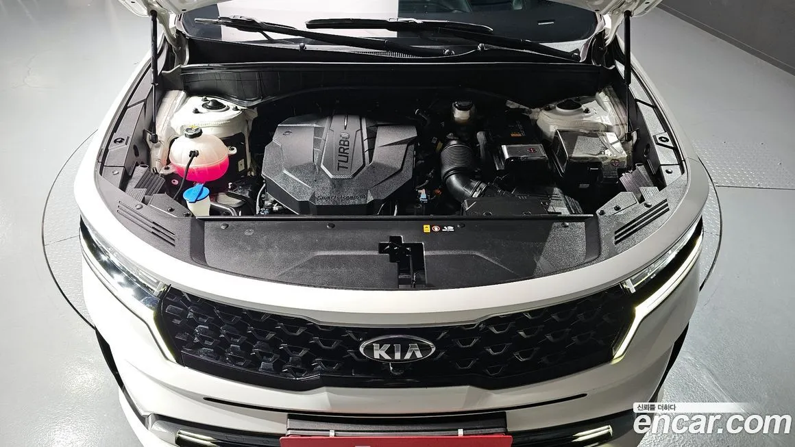 Kia Sorento — фото 10