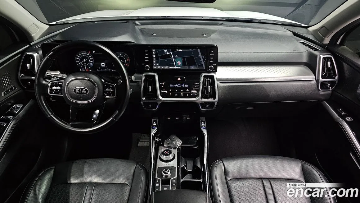 Kia Sorento — фото 6