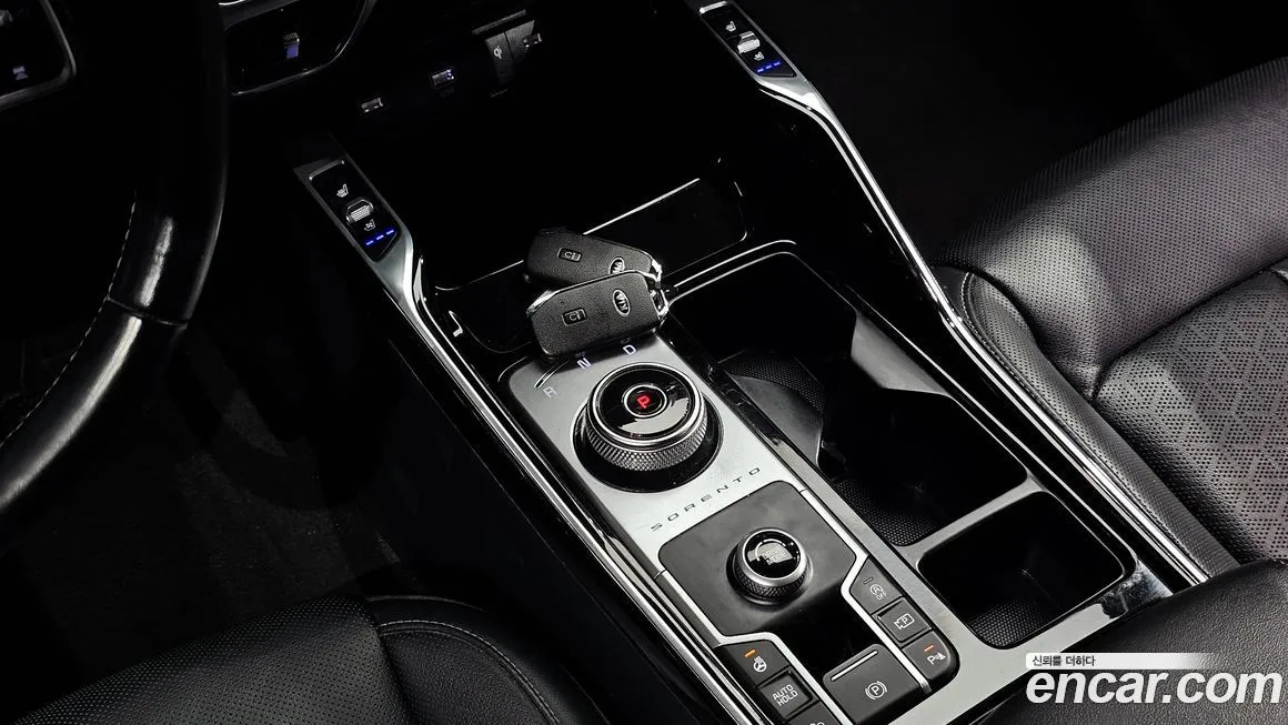 Kia Sorento — фото 7