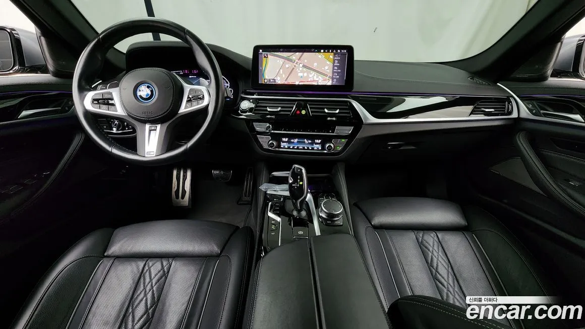 BMW 5-Series — фото 10