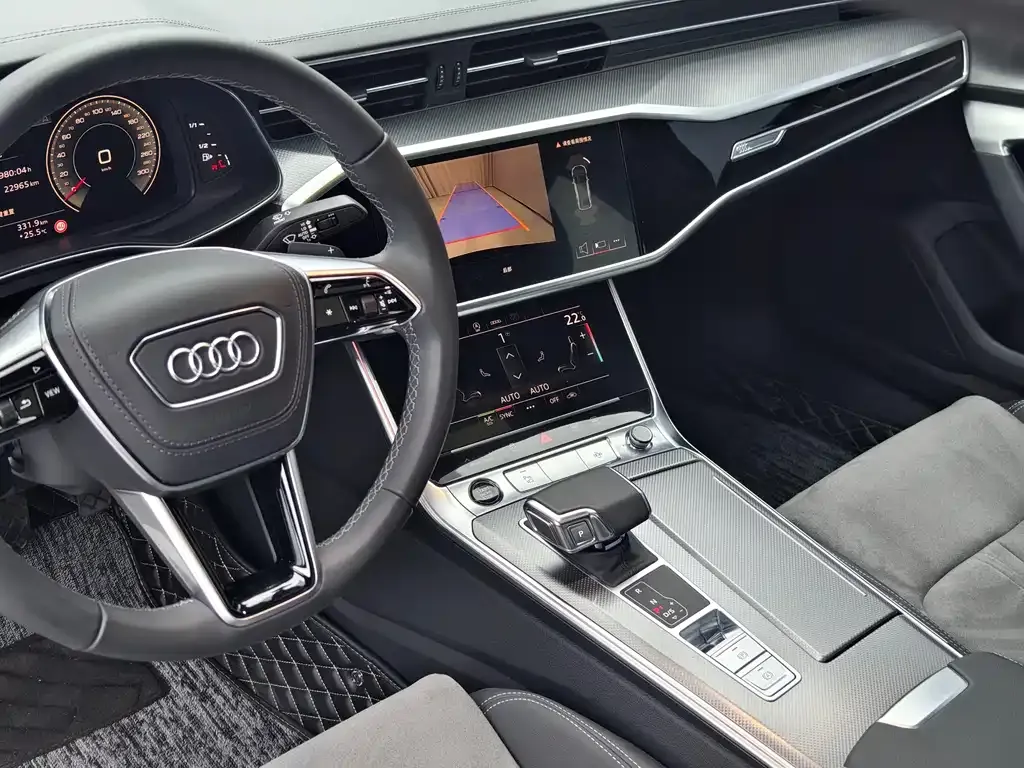 Audi A6L — фото 10