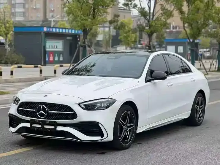 Mercedes-Benz C-Class — фото 1