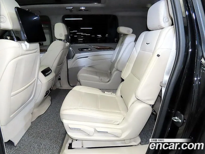 Cadillac Escalade 2022 из KR, фото 3