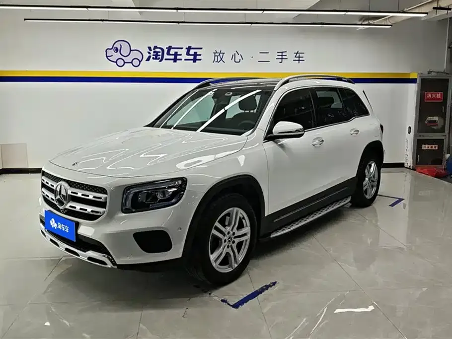Mercedes-Benz GLB — фото 1