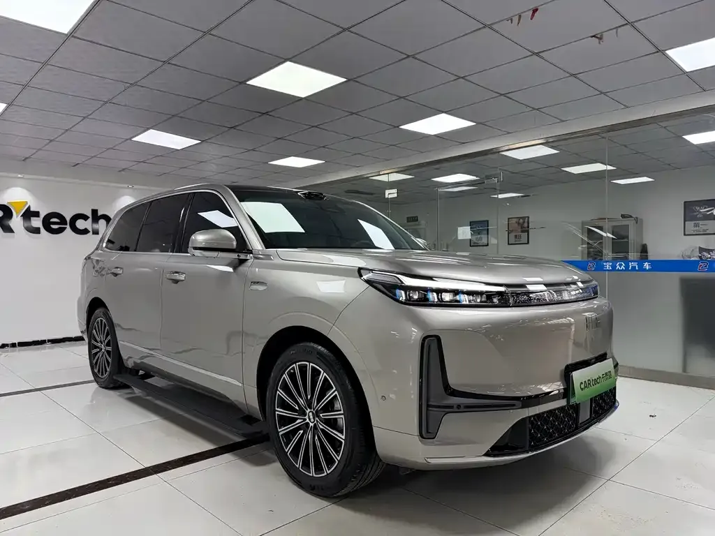 Geely Galaxy M9 — фото 6