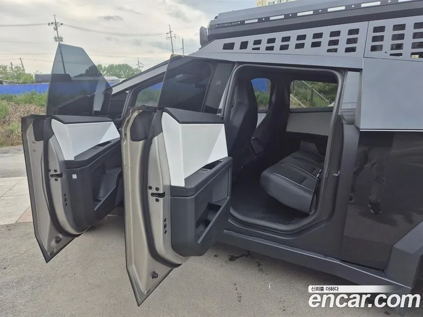 Tesla Cybertruck 2024 из KR, фото 8