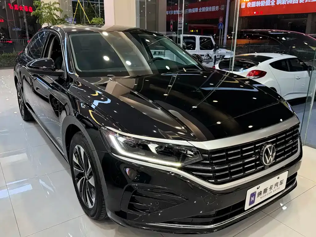 Volkswagen Passat — фото 2
