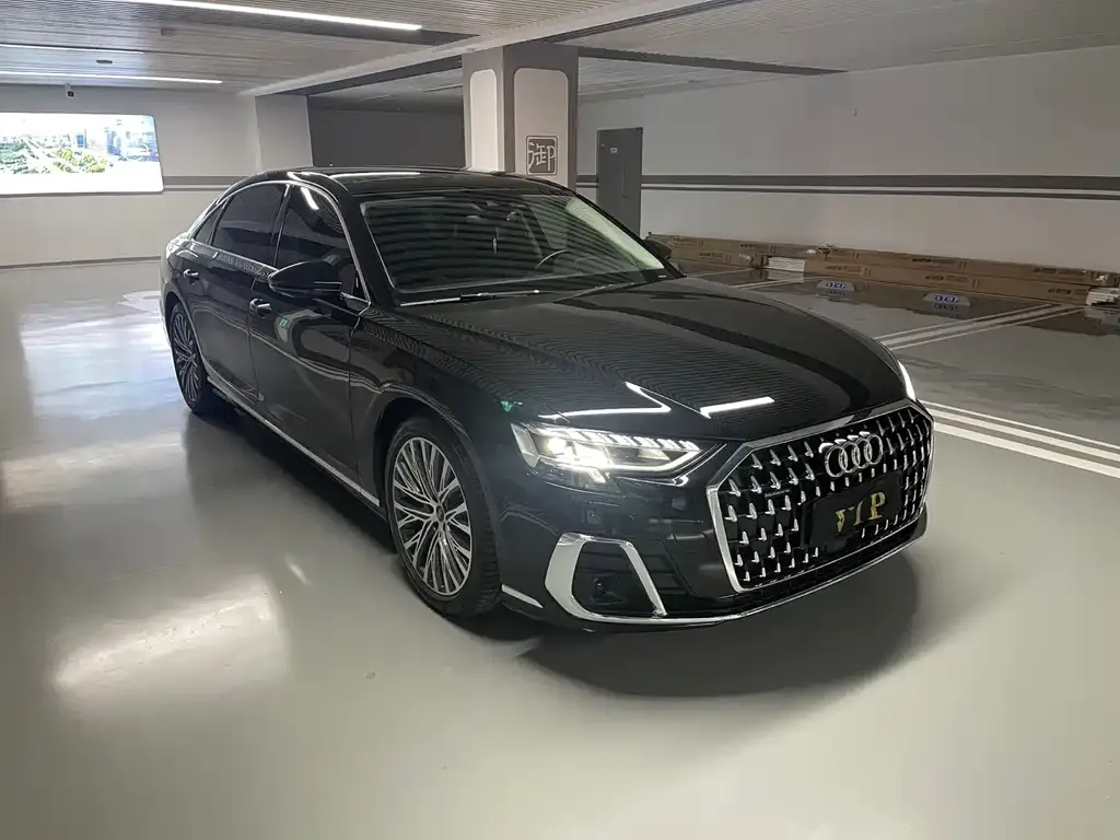 Audi A8 — фото 10