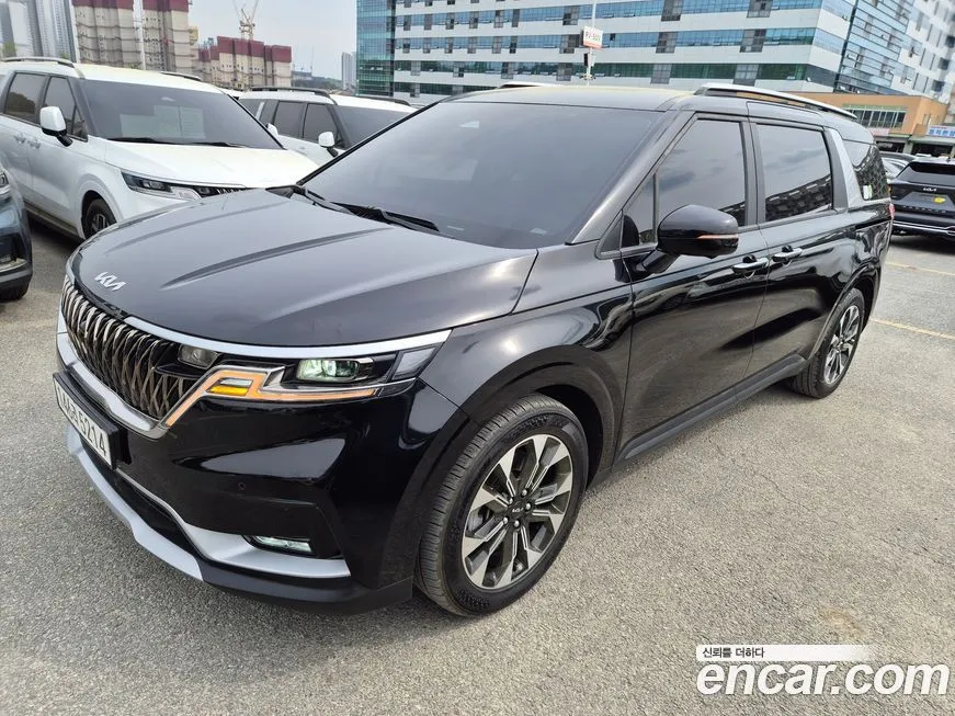Kia Carnival — фото 10